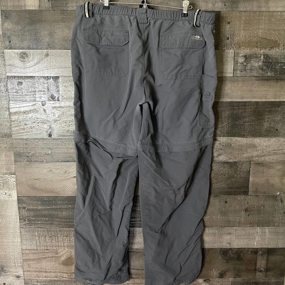 SOLD North Face Convertible Pants XXL - Picture 4 of 6